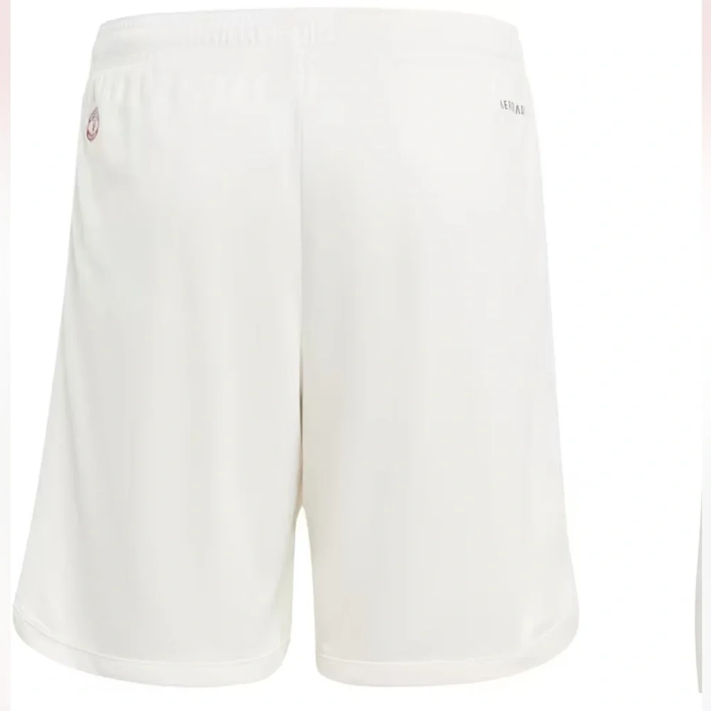 NWOT adidas Man United Third Shorts 2023-24 - Kids, size Small 9-10